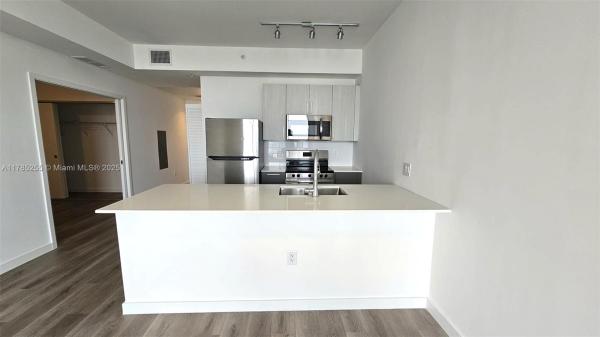 ROBBINS-GRAHAM & CHILLING