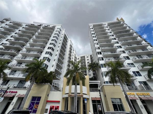 1830 RADIUS DR #909, HOLLYWOOD, FL 33020