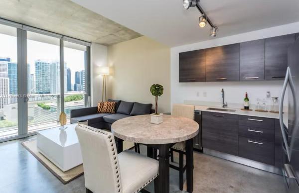 151 SE 1ST ST #1807, MIAMI, FL 33131