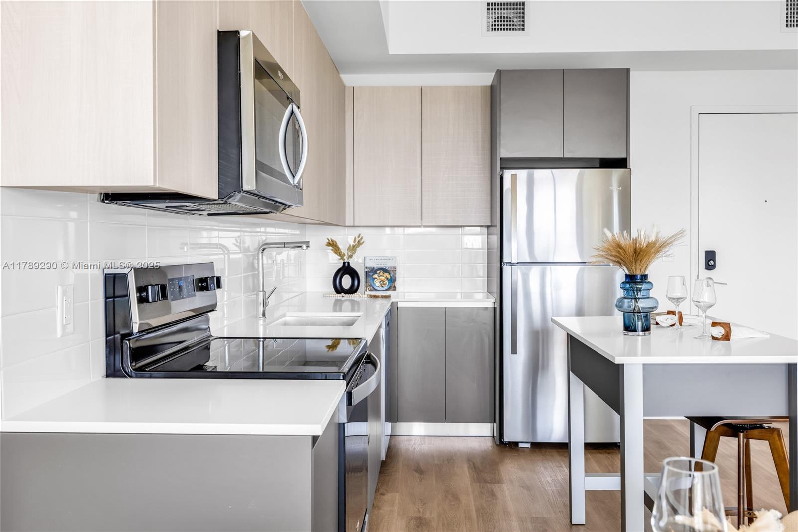 Apartment - фото