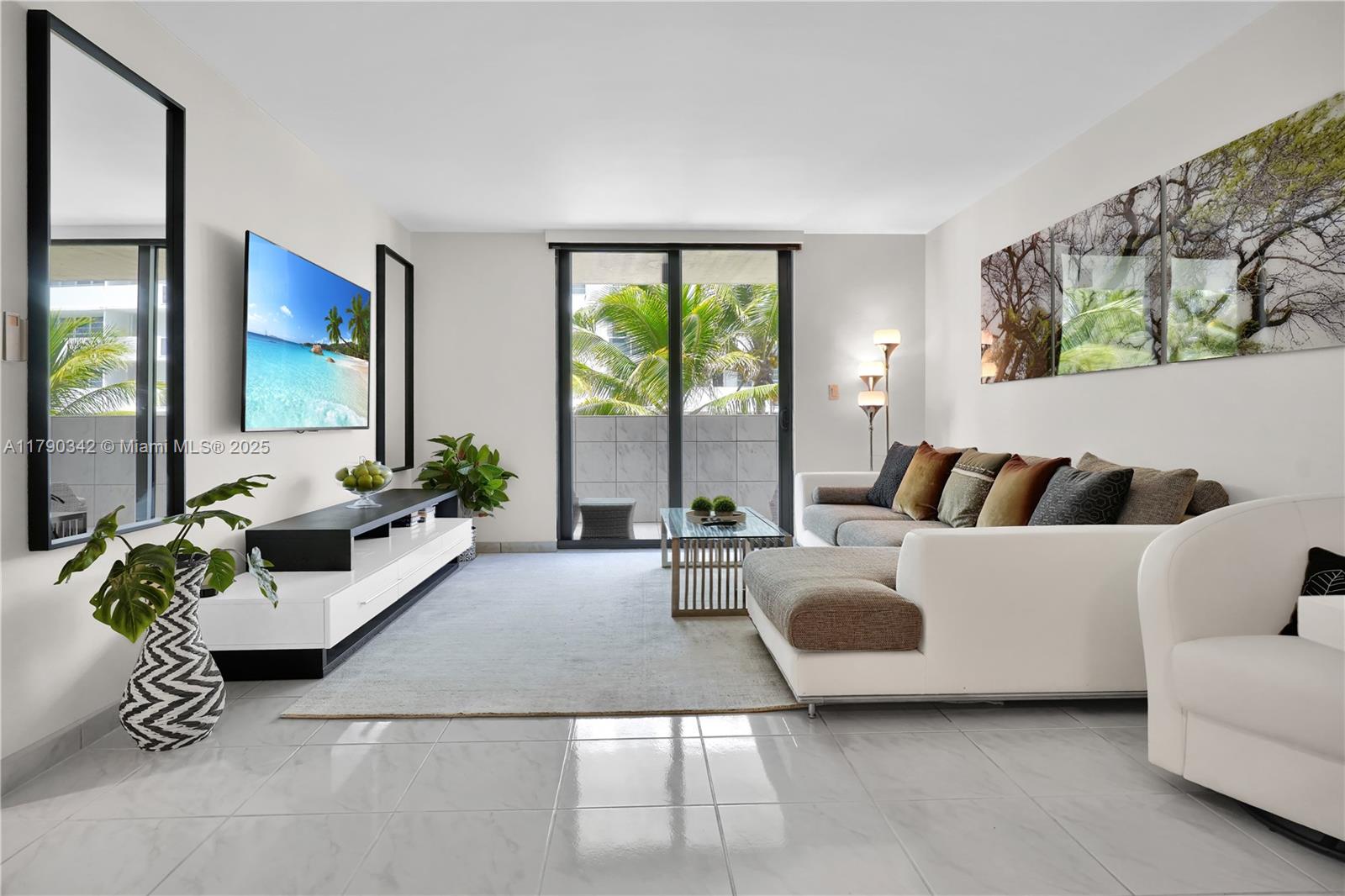 THE GEORGIAN CONDO - фото