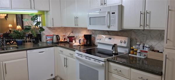 SUNRISE LAKES PHASE IV