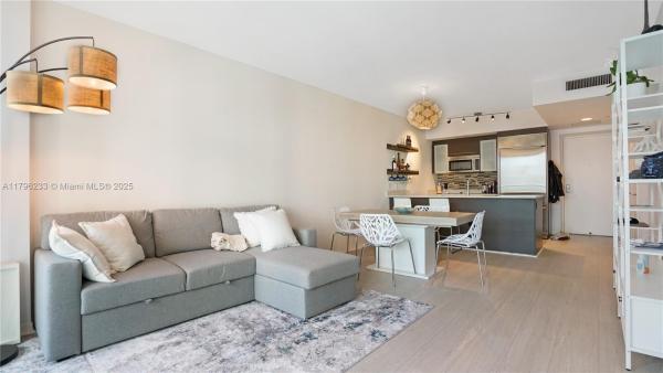 500 Brickell West Condo