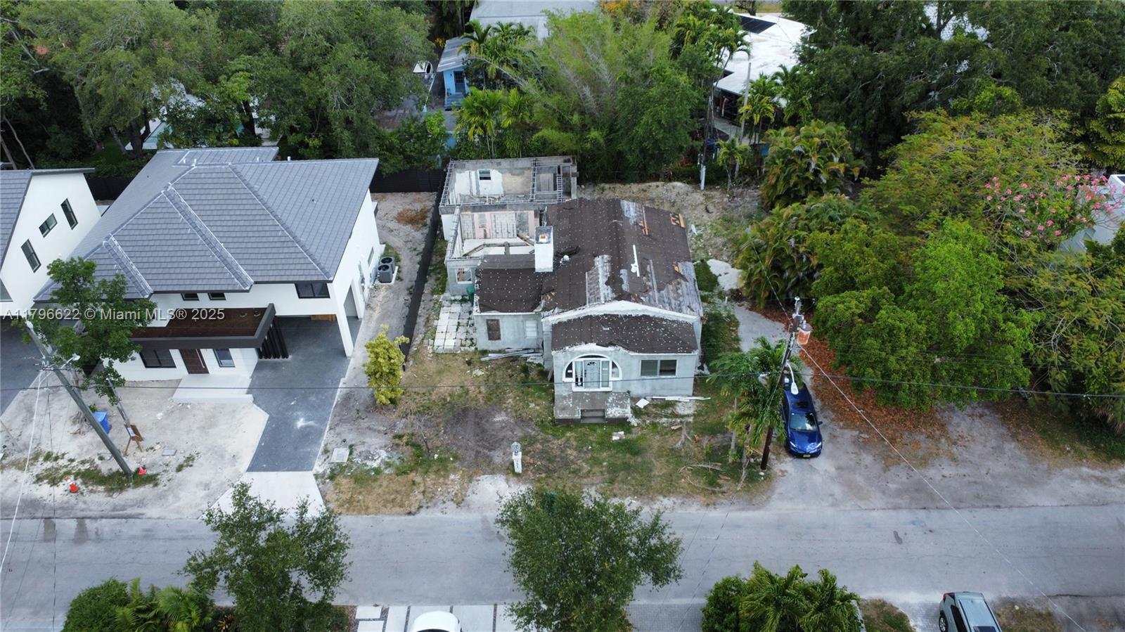 ACADIA SUB - фото