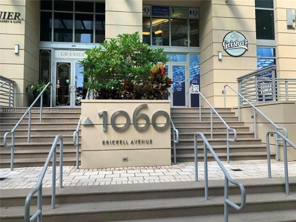1060 BRICKELL AVE #1701, MIAMI, FL 33131