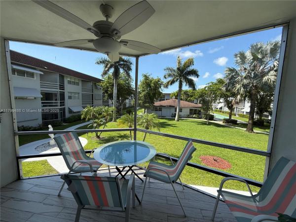 DEERFIELD BEACH GARDENS