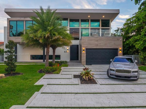 GOLDEN ISLES ESTATES