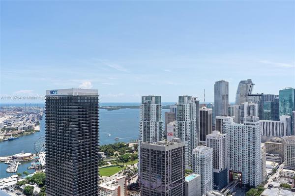 THE GALE MIAMI CONDO