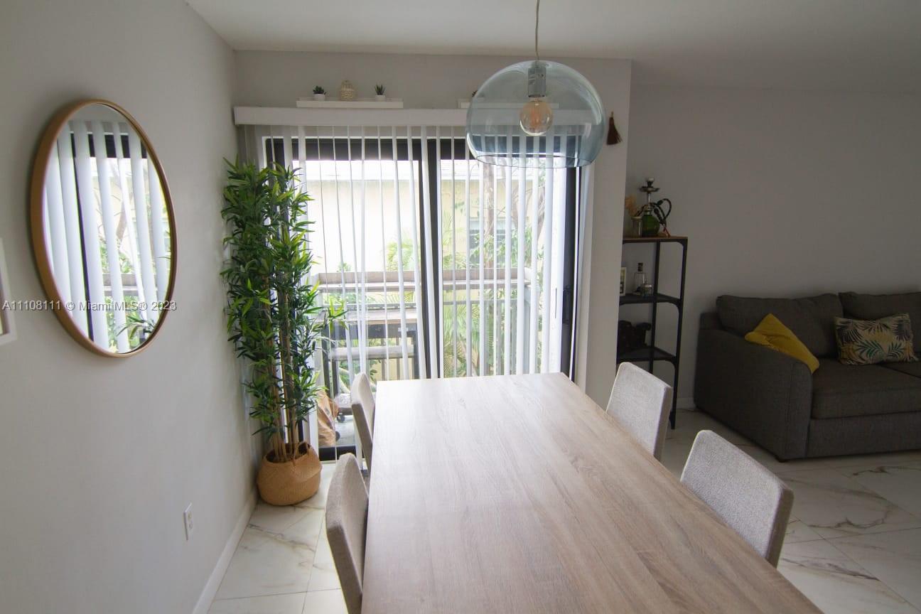 HIBISCUS SOUTH CONDO - фото