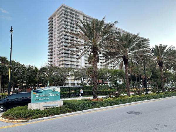 210 174TH ST #305, SUNNY ISLES BEACH, FL 33160