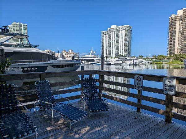 19501 E COUNTRY CLUB DR #9305, AVENTURA, FL 33180