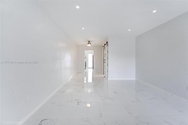 Espanola Way Inc Condo