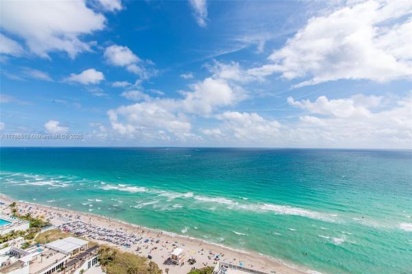 1800 S OCEAN DR #2202, HALLANDALE BEACH, FL 33009