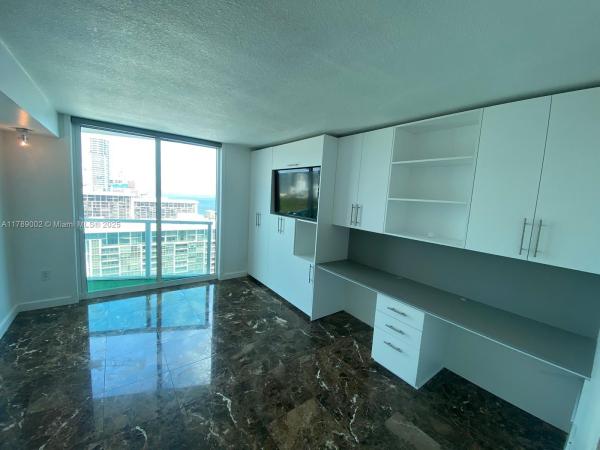 2101 BRICKELL AVE #2705, MIAMI, FL 33129