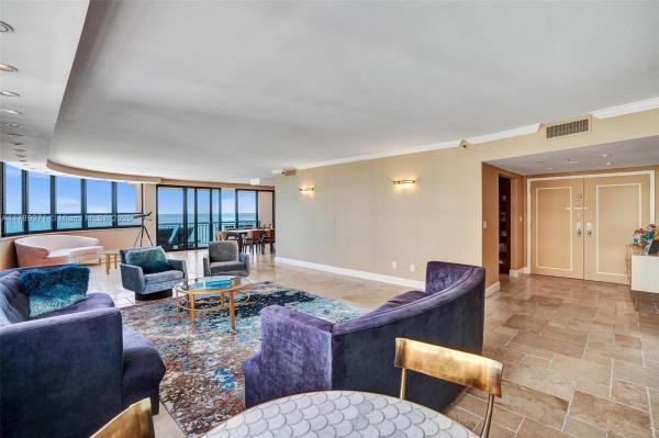 10175 COLLINS AVE #601, BAL HARBOUR, FL 33154