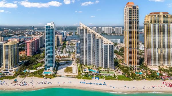 17555 COLLINS AVE #2501, SUNNY ISLES BEACH, FL 33160