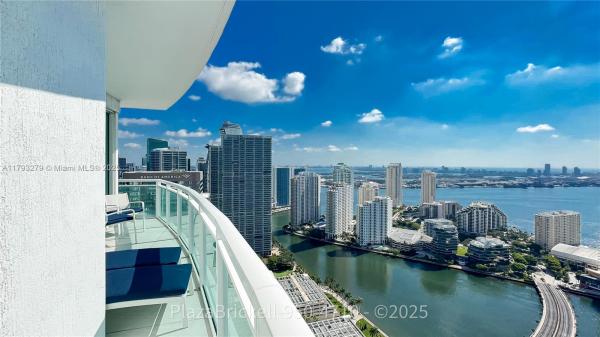 950 BRICKELL BAY DR #4710, MIAMI, FL 33131