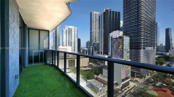 Brickell Heights East