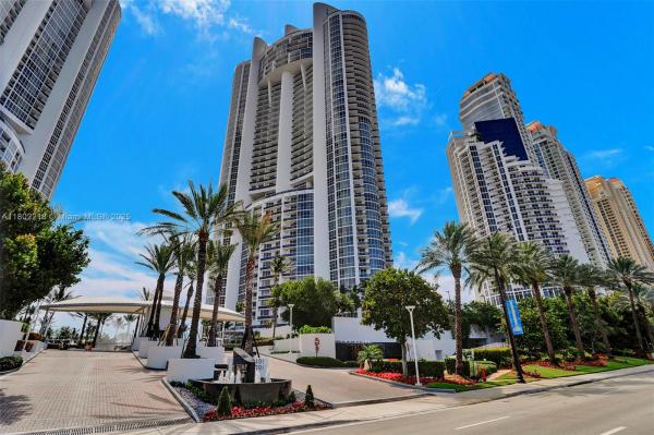 18201 COLLINS AVE #808, SUNNY ISLES BEACH, FL 33160