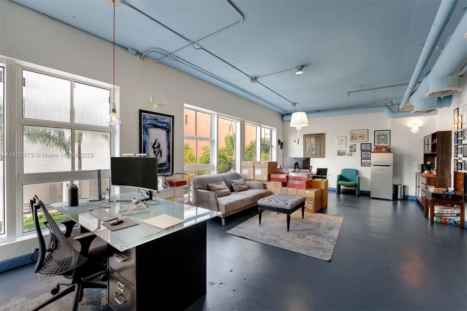 THE MINORCA CONDO - фото