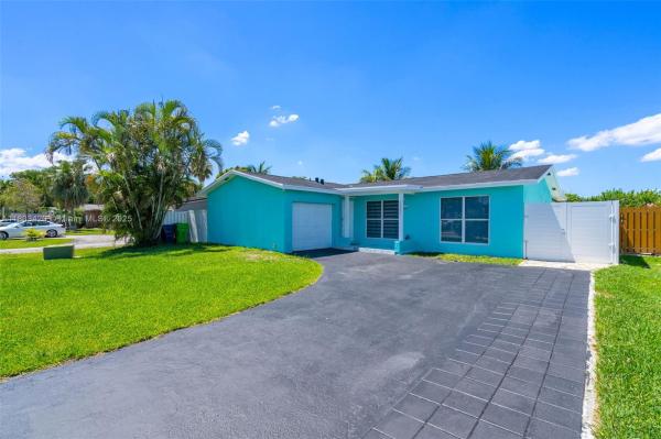 SUNRISE GOLF VILLAGE SEC