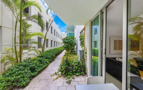 3901 S OCEAN DR #1B, HOLLYWOOD, FL 33019