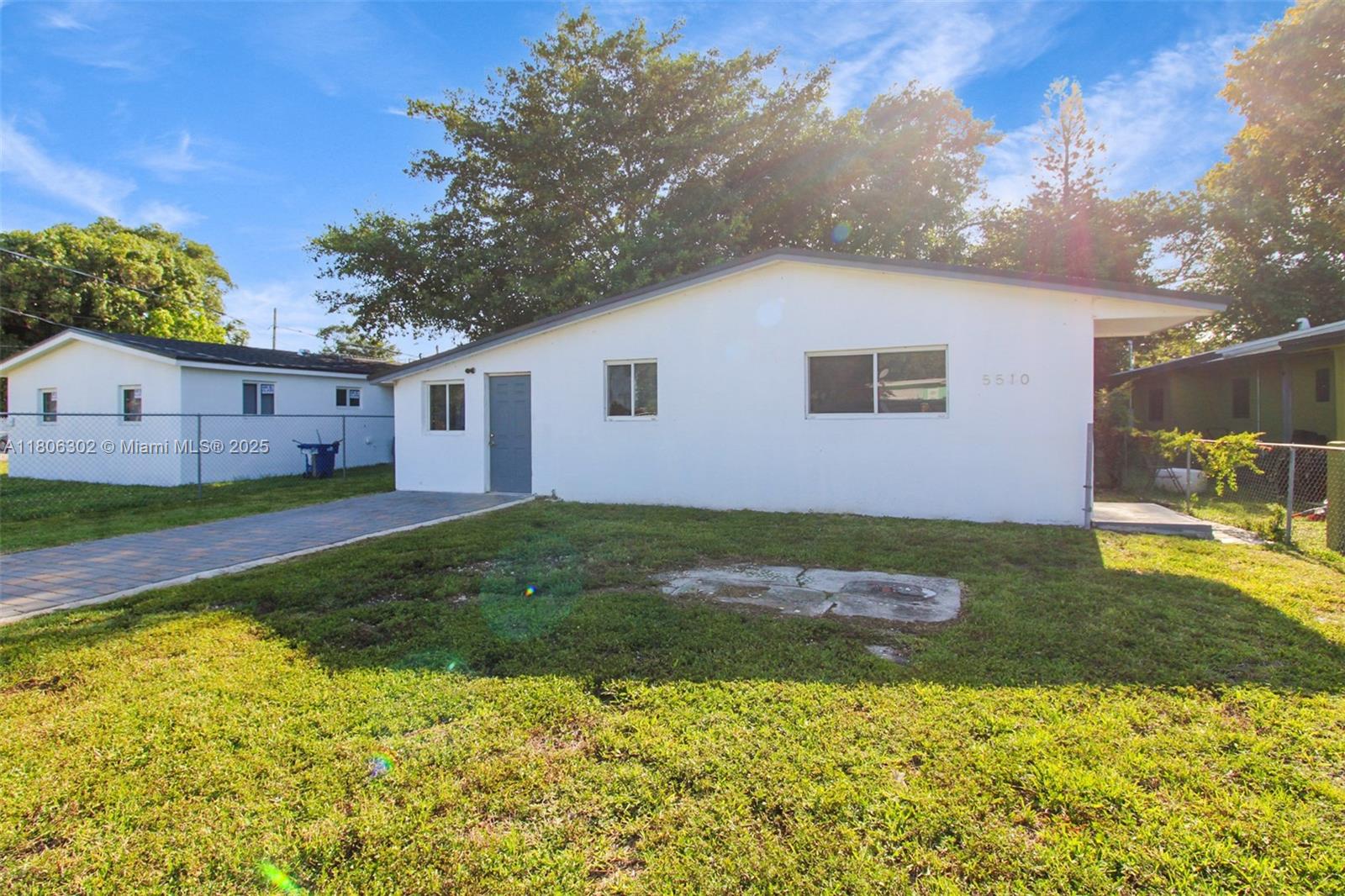 HIALEAH HEIGHTS - фото