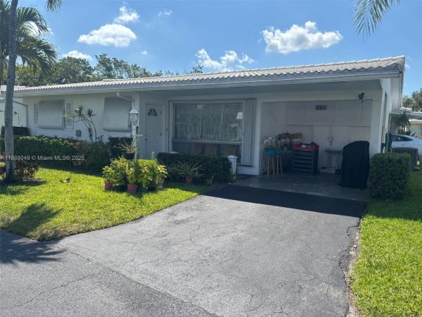 SHERIDAN LAKES CONDO HOUS