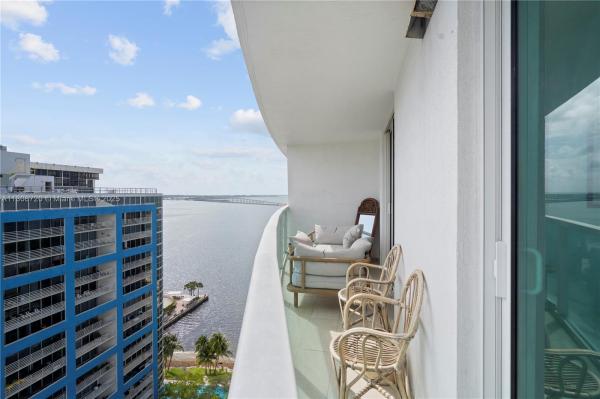 2101 BRICKELL AVE #1702, MIAMI, FL 33129