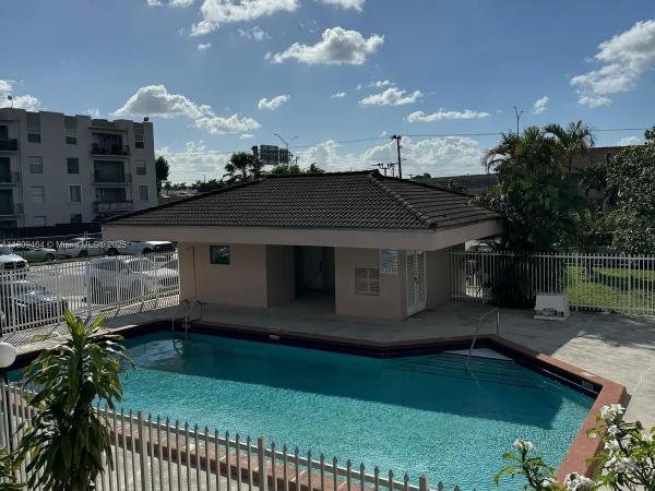 CONQUISTADOR PARK CONDO