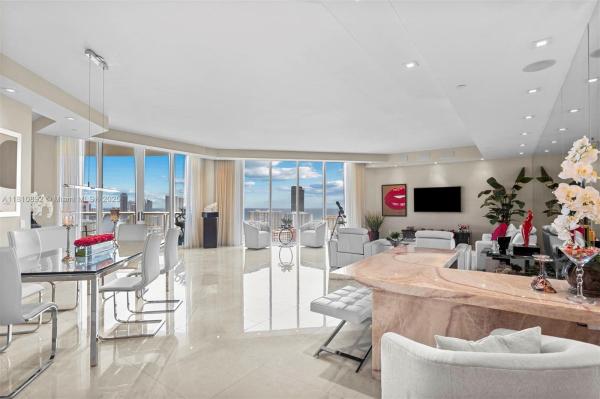 ATLANTIC I AT THE POINT