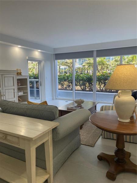 10275 COLLINS AVE #208, BAL HARBOUR, FL 33154