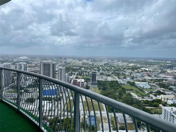 1750 N BAYSHORE DR #5615, MIAMI, FL 33132