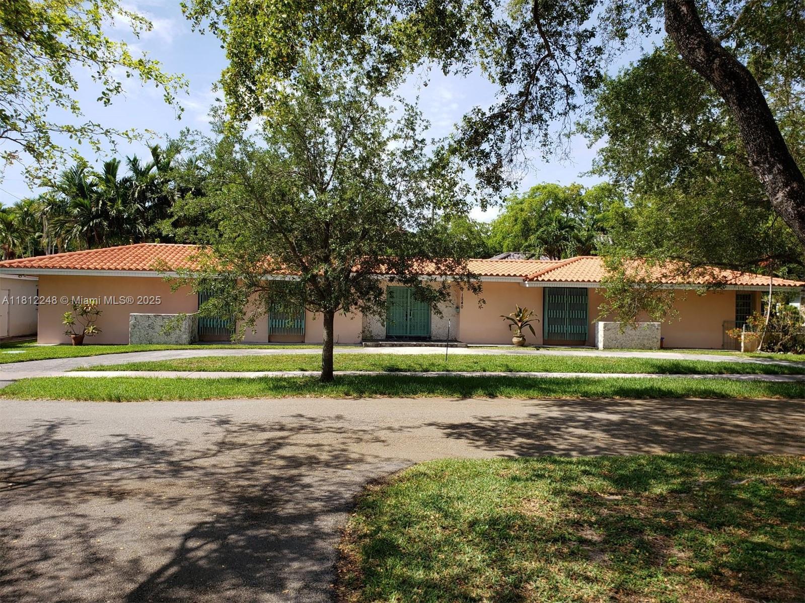 CORAL GABLES GRANADA SEC - фото