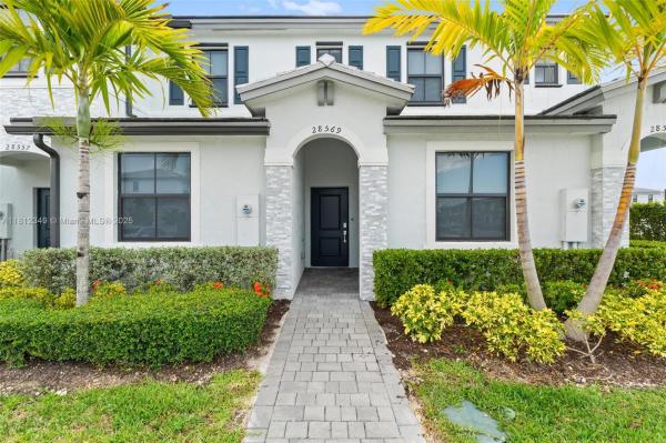 PINE ISLE - PINE VISTA