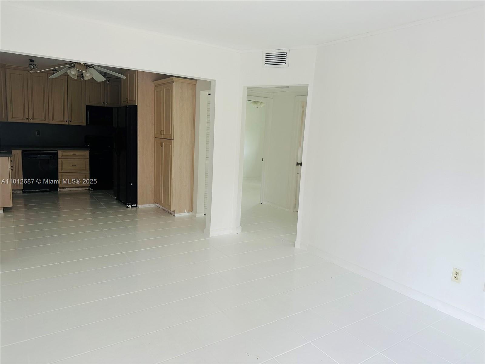 BROWARD GARDENS - фото