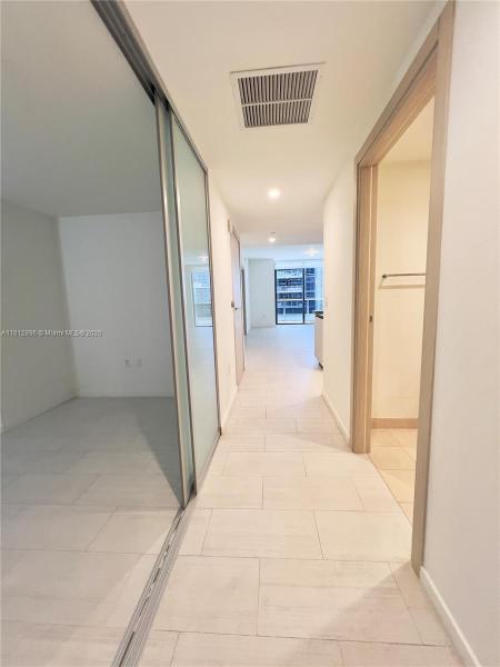 1000 BRICKELL PLZ #2205, MIAMI, FL 33131