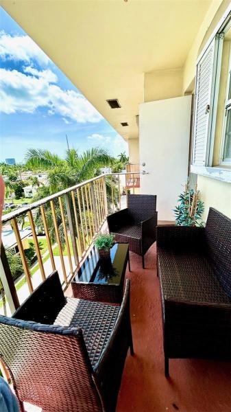 RODMAN OF HOLLYWOOD CONDO