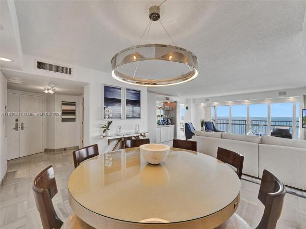 HAMPTON BEACH CLUB CONDO