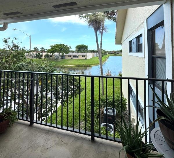PALM BEACH GRANDE CONDO