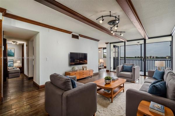 Lake Emerald Condominium