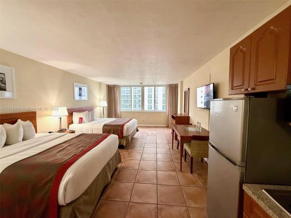 19201 COLLINS AVE #1019, SUNNY ISLES BEACH, FL 33160