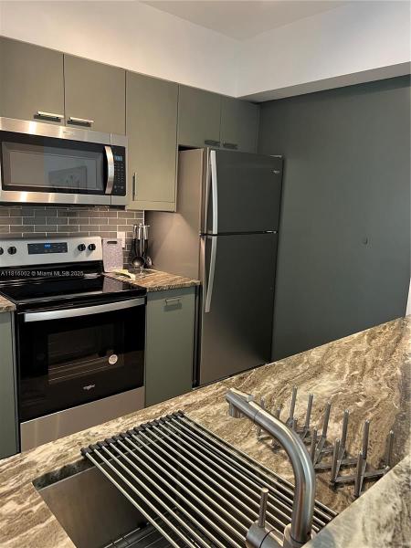 17100 N BAY RD #1509, SUNNY ISLES BEACH, FL 33160