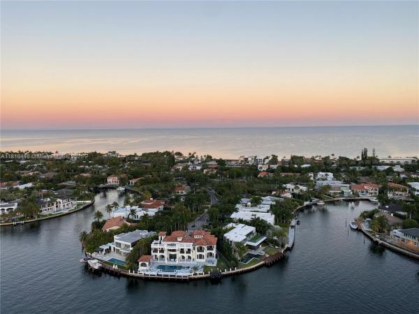 ONE ISLAND PLACE CONDO