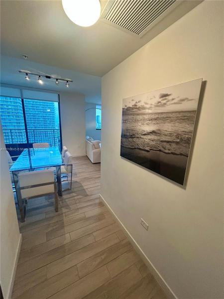 NINE AT MARY BRICKELL VIL