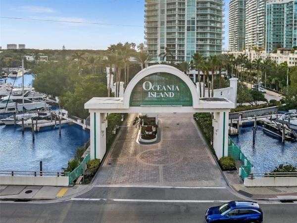 16500 COLLINS AVE #TH-10, SUNNY ISLES BEACH, FL 33160