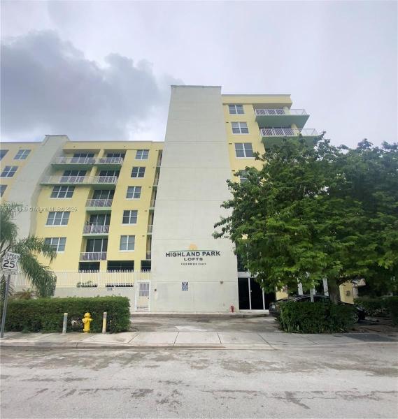 HIGHLAND PARK LOFTS CONDO