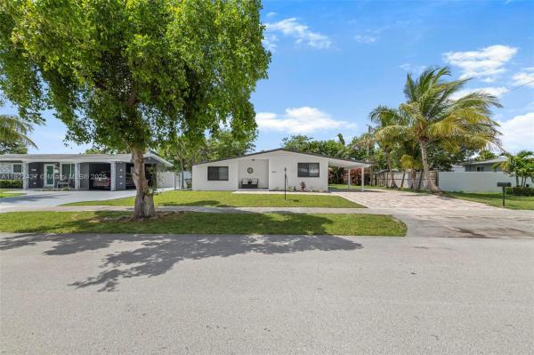 PINE TREE MANOR SEC 4