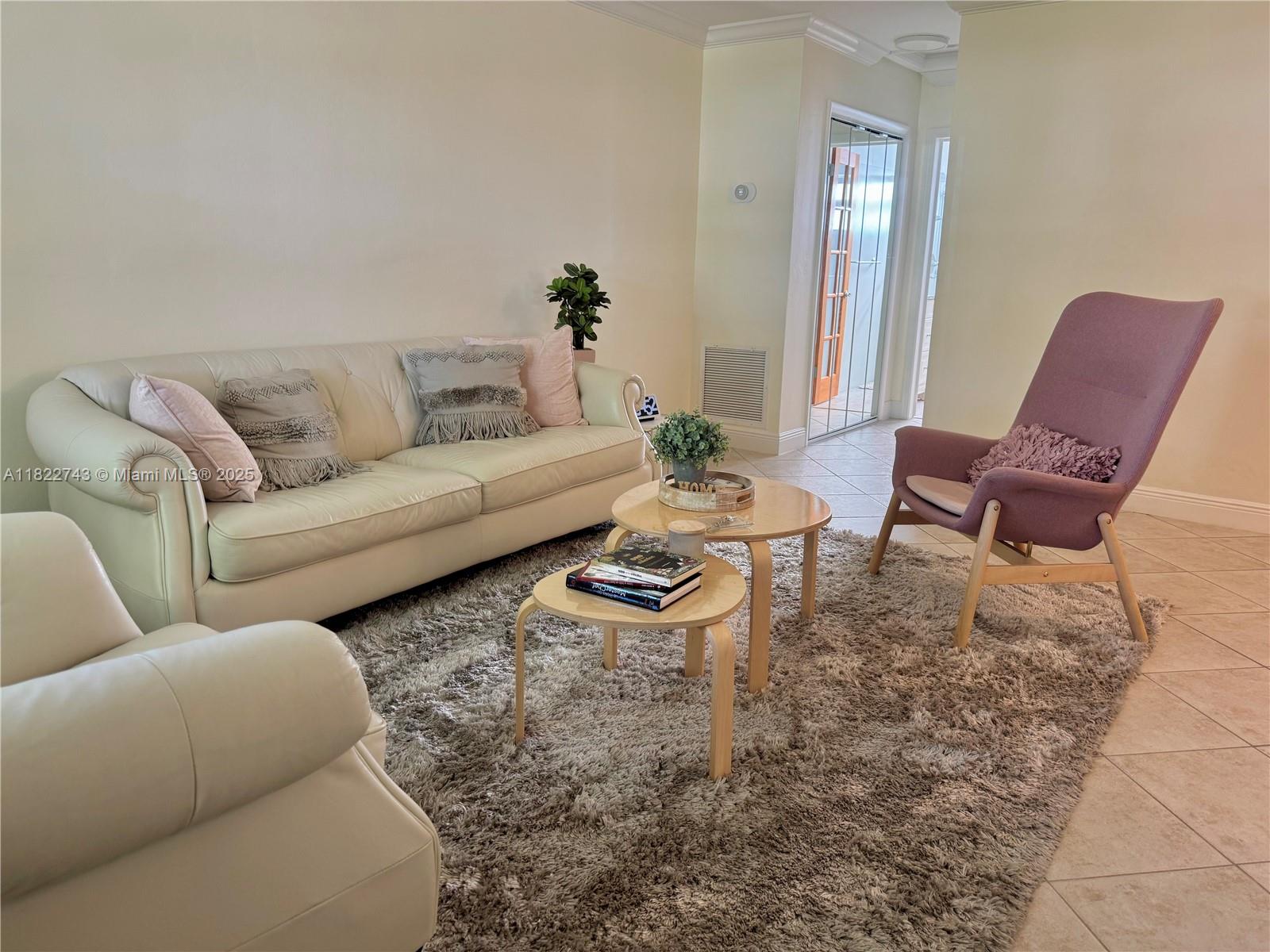 Venetian Isles Co-op - фото