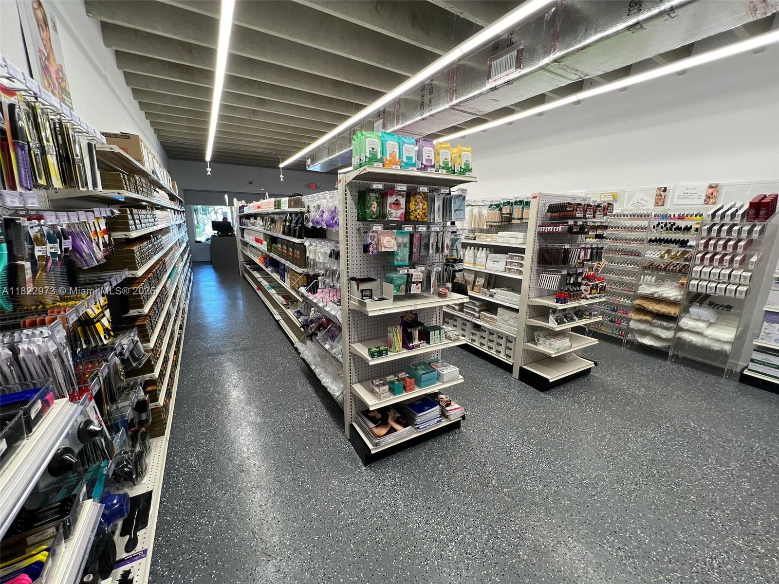 Capricho Beauty Supply - фото